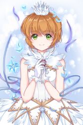  blue_ribbon brown_hair cardcaptor_sakura commentary crown dress female gloves green_eyes holding kinomoto_sakura looking_at_viewer mini_crown mintcinnamon own_hands_together petals ribbon short_hair sleeveless sleeveless_dress smile solo standing symbol-only_commentary white_background white_dress white_gloves 