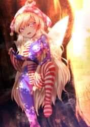  against_tree american_flag_dress american_flag_legwear blonde_hair blue_nails breasts clothes_lift clownpiece commentary_request fairy_wings female flag_print grass half-closed_eyes hat highres jester_cap leg_up long_hair medium_breasts nail_polish navel neck_ruff nomayo open_mouth pantyhose purple_eyes red_nails shade shirt_lift sunlight touhou touhou_sangetsusei tree very_long_hair wings 