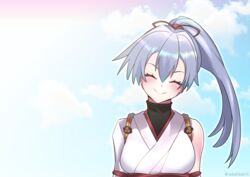  absurdres black_undershirt blue_sky blush closed_eyes cloud cloudy_sky commentary_request day detached_sleeves fate/grand_order fate_(series) female grey_hair hair_between_eyes hair_ribbon highres japanese_clothes kimono long_hair mitsudomoe_(shape) outdoors red_ribbon ribbon single_bare_shoulder single_detached_sleeve sky smile solo tei_(oekakikaki) tomoe_(symbol) tomoe_gozen_(fate) turtleneck upper_body white_kimono 