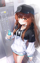  baseball_cap black_hat black_hoodie blush bu_leike choker elevator elevator_operator female hat highres holding holding_phone hololive hood hoodie looking_at_viewer o-ring o-ring_choker oerba_yun_fang official_alternate_costume phone skin_fang smile solo thighs tokino_sora tokino_sora_(streetwear) two-tone_hoodie virtual_youtuber 