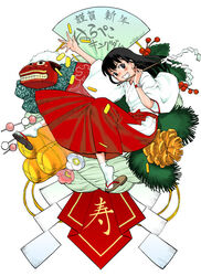  arm_up black_eyes black_hair blush coin female flower gohei gold grin hakama hakama_skirt holding japanese_clothes karakusa_(pattern) kimono knees_together_feet_apart koban_(gold) lion_dance long_hair long_sleeves looking_at_viewer mask miko new_year original pinecone red_hakama sandals satta_naoto shide shimekazari shishimai simple_background skirt smile socks solo tabi watch white_background white_legwear white_socks wristwatch zouri 