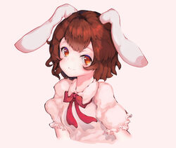  animal_ears beige_background bow commentary female hair_between_eyes highres inaba_tewi looking_at_viewer photoshop_(medium) rabbit rabbit_ears red_bow red_eyes short_hair short_sleeves simple_background smile solo touhou upper_body wangyq 