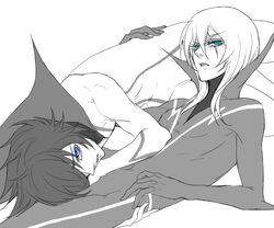  2boys android bad_id bad_pixiv_id blue_eyes casshern casshern_(series) casshern_sins dio_(casshern_sins) green_eyes greyscale lying male_focus monochrome multiple_boys scar scar_across_eye scar_on_face skin_tight spot_color yaoi zuwai_kani 