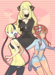  3girls blonde_hair fuuro_(pokemon) gym_leader kamitsure_(pokemon) multiple_girls poke_ball pokemon red_hair shirona_(pokemon) 