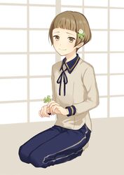  1boy bob_cut brown_eyes brown_hair clover commentary_request flower four-leaf_clover full_body hair_flower hair_ornament hirano_toushirou male_focus oisih seiza sitting smile solo touken_ranbu touken_ranbu:_hanamaru 