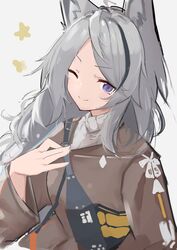  ;) alternate_costume alternate_hairstyle animal_ear_fluff animal_ears arknights asususususu black_hair brown_jacket closed_mouth commentary_request female grani_(arknights) grey_background grey_hair grey_sweater hand_up highres jacket long_sleeves looking_at_viewer multicolored_hair one_eye_closed parted_bangs purple_eyes ribbed_sweater simple_background smile solo streaked_hair sweater turtleneck turtleneck_sweater upper_body wide_sleeves 