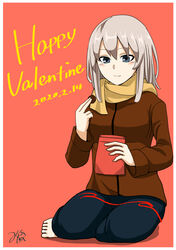  absurdres artist_name bag barefoot black_pants blue_eyes brown_jacket casual chocolate closed_mouth commentary dated english_text female food full_body girls_und_panzer grey_hair happy_valentine highres holding holding_bag holding_food itsumi_erika jacket long_sleeves medium_hair natsume_mina orange_scarf pants paper_bag red_background scarf signature simple_background sitting smile solo valentine yokozuwari 