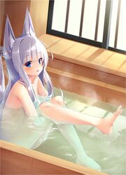  animal_ear_fluff animal_ears barefoot bath bathing blue_eyes blush collarbone commentary_request completely_nude female fox_ears grey_hair hair_between_eyes highres hugging_own_legs indoors long_hair looking_at_viewer nude ofuro original parted_lips partially_submerged solo steam very_long_hair water window yuki_kawachi 