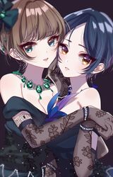  2girls bad_id bad_twitter_id bare_shoulders black_hair blue_dress blue_eyes blue_gemstone blush body_blush bow bracelet breasts brown_hair cleavage collarbone dress earrings elbow_gloves eyelashes feathers gem gloves green_bow green_dress green_eyes green_gemstone hair_ornament hairbow hayami_kanade heterochromia highres holding_hands idolmaster idolmaster_cinderella_girls idolmaster_cinderella_girls_starlight_stage interlocked_fingers jewelry looking_at_viewer medium_breasts misumi_(macaroni) mole mole_under_eye multiple_girls mysterious_eyes_(idolmaster) necklace open_mouth parted_bangs parted_lips pearl_bracelet pretty_liar_(idolmaster) purple_background short_hair simple_background smile swept_bangs takagaki_kaede tied_hair yellow_eyes 