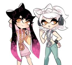  2girls bad_id bad_tumblr_id callie_(splatoon) charamells commentary_request cosplay crop_top hand_on_own_hip headphones hood hoodie inkling jewelry looking_at_viewer marie_(splatoon) marina_(splatoon) marina_(splatoon)_(cosplay) multiple_girls necklace pearl_(splatoon) pearl_(splatoon)_(cosplay) pointy_ears pose simple_background smile splatoon_(series) splatoon_2 symbol-shaped_pupils tentacle_hair 