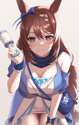  animal_ears bare_shoulders blue_eyes blue_nails blush braid braided_ponytail breasts brown_hair cleavage closed_mouth cowboy_shot female fingerless_gloves gloves grey_background hair_between_eyes highres holding horse_ears horse_girl ironatsuki large_breasts long_hair nail_polish signature simple_background smile solo super_creek_(umamusume) umamusume 