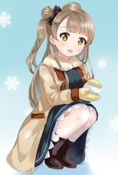  :d black_bow black_footwear black_skirt blue_background blunt_bangs boots bow brown_coat brown_hair coat commentary_request female fur-trimmed_coat fur_trim hair_ornament hairbow highres holding long_hair long_sleeves looking_at_viewer love_live! love_live!_school_idol_project minami_kotori mittens one_side_up open_mouth skirt smile snowball snowflake_background solo squatting winter x_hair_ornament yellow_eyes yellow_mittens yoshinon_(yoshinon_kotori) 