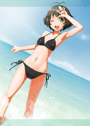  1boy akizuki_ryo barefoot bikini black_bikini black_hair commentary_request crossdressing green_eyes idolmaster idolmaster_dearly_stars male_focus one_eye_closed otoko_no_ko short_hair solo splashing sugar_(sugarless) swimsuit 