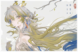  absurdres arknights bare_shoulders blonde_hair blue_hair branch chinese_commentary chinese_text closed_mouth commentary_request dragon_girl dragon_horns earrings female grey_background grey_eyes grey_hair hair_between_eyes hand_up highres horns iris_yi jewelry long_hair multicolored_hair no_necklace pointy_ears shu_(arknights) solo surreal torn_clothes translation_request upper_body watermark weibo_logo weibo_watermark 