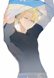  1boy alfred_(fire_emblem) black_shirt blonde_hair fire_emblem fire_emblem_engage green_eyes highres looking_at_viewer male_focus one_eye_closed shirt solo training_outfit_(fire_emblem_engage) upper_body workout_clothes xun_32 