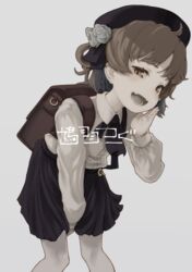  ahoge backpack bag beret between_legs black_hat black_skirt brown_eyes brown_hair commentary fangs female flower grey_background hachimitsucoffee hand_between_legs hand_on_own_face hat hatoba_tsugu highres leaning_forward long_sleeves looking_at_viewer mole mole_under_eye naughty_face open_mouth pantyhose randoseru shirt short_hair simple_background skirt solo suspender_skirt suspenders translated tsugu_(vtuber) virtual_youtuber white_pantyhose white_shirt 