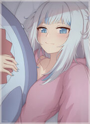  bed bed_sheet blue_eyes blue_hair blush doll_hug female gawr_gura grin highres hololive hololive_english looking_at_viewer multicolored_hair nail_polish pink_shirt shirt silver_hair smile solo streaked_hair stuffed_animal stuffed_shark stuffed_toy tfqr two_side_up upper_body 