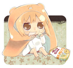  animal_costume brown_eyes chibi chips_(food) cloak commentary_request doma_umaru drooling eating female food himouto!_umaru-chan hood hooded_cloak inushige komaru_(himouto!_umaru-chan) potato_chips solo 