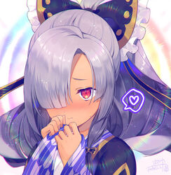  ahoge black_bow black_ribbon blush bow closed_mouth commentary female grey_hair hair_over_one_eye hairbow hands_up heart lens_flare long_hair nose_blush official_alternate_costume okanoyuno photoshop_(medium) red_eyes ribbon sidelocks signature solo spoken_heart tenka_hyakken torikai_rai_kunitsugu twintails upper_body yagasuri 