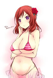  alternate_breast_size bikini breasts cleavage commentary_request female flower hair_flower hair_ornament katori_(mocchidou) large_breasts love_live! love_live!_school_idol_project medium_hair navel nishikino_maki purple_eyes red_bikini short_hair solo striped_bikini striped_clothes swimsuit translated 