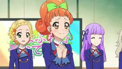  aikatsu! amahane_madoka animated animated blue_eyes brown_eyes eyebrows fujiwara_miyabi hair_ornament hikami_sumire kurebayashi_juri kurisu_kokone kurosawa_rin_(aikatsu!) multicolored_hair multiple_girls pink_hair pleated_skirt red_hair ribbon school_uniform shinjou_hinaki skirt smile twintails 