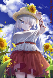  absurdres blue_sky commentary_request female flower hair_ornament hair_over_one_eye hat hat_flower highres long_hair looking_at_viewer noir_(noworld) noworld outdoors qiyuan_yingluo sky solo sunflower virtual_youtuber white_hair 