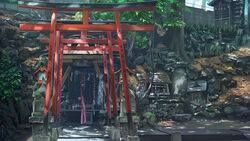  architecture commentary dappled_sunlight east_asian_architecture fox_statue highres kouhaku_nawa kusakabe_(kusakabeworks) lantern leaf letterboxed mini_torii multiple_torii nature no_humans original outdoors real_world_location rock rope scenery shimenawa shrine shrine_bell statue stone sunlight tokyo_(city) torii tree wooden_lantern 