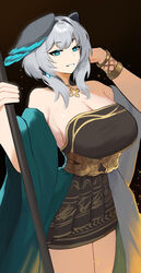  aqua_eyes arknights bare_shoulders black_background black_dress bracelet breasts cleavage commentary cowboy_shot dress female grey_hair grin head_wings ho&#039;olheyak_(arknights) ho&#039;olheyak_(carriage_of_the_winds_of_time)_(arknights) jewelry large_breasts looking_at_viewer medium_hair off_shoulder official_alternate_costume simple_background smile solo standing strapless strapless_dress thighs tofudofu wings 