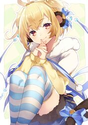  andira_(granblue_fantasy) animal_ears antenna_hair bad_id bad_pixiv_id beads blonde_hair blue_bow blue_shorts blush bow commentary_request cutoffs erune female fur_collar fur_trim granblue_fantasy green_background hairband hairbow head_tilt jacket knees_up long_sleeves looking_at_viewer monkey_ears monkey_tail outline own_hands_clasped own_hands_together pom_pom_(clothes) shiyun short_hair short_shorts shorts simple_background smile solo striped_clothes striped_thighhighs tail tail_bow tail_ornament thighhighs two_side_up yellow_jacket 