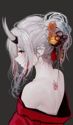  absurdres back_tattoo bare_shoulders bell female from_side grey_background grey_hair hair_bell hair_ornament hair_up hashtag-only_commentary highres hololive horns japanese_clothes kimono long_hair multicolored_hair nakiri_ayame off_shoulder profile red_eyes red_hair red_kimono seeledayo skin-covered_horns solo streaked_hair tattoo upper_body virtual_youtuber 