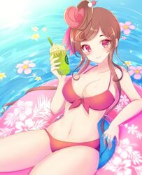  bare_shoulders bikini breasts brown_hair cleavage commentary_request cup dango_hair_ornament disposable_cup female flower_on_liquid food-themed_hair_ornament hair_ornament heart heart_hair innertube long_hair looking_at_viewer navel red_bikini red_eyes smile solo swim_ring swimsuit terimuku tied_hair water yuugiri_(zombie_land_saga) zombie_land_saga 