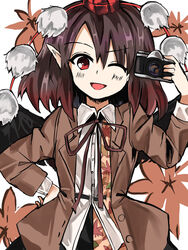  adapted_costume autumn_leaves belt bird_wings black_belt black_skirt black_wings blush breasts brown_hair brown_jacket brown_ribbon camera collared_shirt feathered_wings female hand_on_own_hip happy hat highres holding holding_camera jacket leaf leaf_print long_sleeves looking_at_viewer maple_leaf one_eye_closed open_clothes open_jacket open_mouth pointy_ears pom_pom_(clothes) red_eyes red_headwear ribbon shameimaru_aya shirt short_hair simple_background skirt small_breasts sutaku77224 tengu tokin_hat touhou upper_body white_background white_shirt wings 