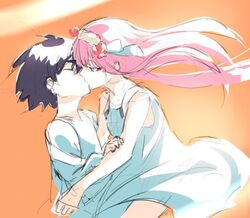  1boy bangs black_hair canata_katana closed_eyes couple darling_in_the_franxx face-to-face facing_another female flower forehead-to-forehead green_eyes hair_flower hair_ornament hand_on_another&#039;s_shoulder hiro_(darling_in_the_franxx) horns hug kissing long_hair looking_at_another nightgown oni_horns pajamas pink_hair red_horns short_hair straight white_pajamas zero_two_(darling_in_the_franxx) 