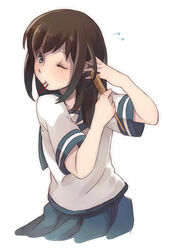  bad_id bad_pixiv_id brown_hair brushing_hair brushing_own_hair comb female fubuki_(kancolle) grey_eyes hair_down kantai_collection kuuga_(cf) looking_at_viewer mouth_hold one_eye_closed photoshop_(medium) school_uniform serafuku skirt solo 