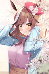  alternate_costume animal_ears blush breasts brown_eyes brown_hair casual cherry_blossoms commentary_request female hair_ornament hairclip hat highres horse_ears horse_girl looking_at_viewer matikane_tannhauser_(umamusume) medium_breasts medium_hair primamiya smile solo umamusume 