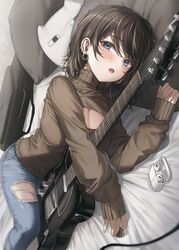  2gong_(9ujin_) bed_sheet blue_eyes blue_pants blush breasts brown_hair brown_sweater cable cleavage cleavage_cutout clothing_cutout commentary_request denim dutch_angle ear_piercing earbuds earbuds_charging_case earphones earrings electric_guitar eyelashes feet_out_of_frame female fender_telecaster guitar guitar_case highres holding holding_plectrum hoop_earrings instrument instrument_case jeans jewelry large_breasts long_eyelashes looking_at_viewer lying mole mole_under_eye multiple_moles multiple_piercings on_bed on_side open_mouth original pants piercing pillow plectrum short_hair sidelocks sleeves_past_wrists solo sweater swept_bangs teeth thighs torn torn_clothes torn_jeans torn_pants turtleneck turtleneck_sweater upper_teeth_only wireless_earphones 