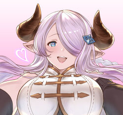  asymmetrical_gloves black_gloves blue_eyes blush braid breasts commentary_request draph elbow_gloves female gloves gradient_background granblue_fantasy hair_ornament hair_over_one_eye hairclip hanosuke heart heart-shaped_pupils highres horns incoming_hug large_breasts light_purple_hair long_hair looking_at_viewer narmaya_(granblue_fantasy) open_mouth outstretched_arms pink_background pointy_ears single_braid sleeveless smile solo symbol-shaped_pupils teeth uneven_gloves 