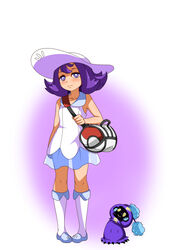  :3 acerola_(pokemon) alternate_costume bag bare_shoulders blue_footwear blush bright_pupils closed_mouth collarbone commentary_request cosmog cosmog_(cosplay) cosplay dress duffel_bag female flat_chest full_body gradient_background half-closed_eyes hand_up happy hat kneehighs lillie_(pokemon) lillie_(pokemon)_(cosplay) looking_at_viewer mimikyu pigeon-toed pokemon pokemon_(creature) pokemon_sm purple_background purple_eyes purple_hair see-through shoes short_dress short_hair shoulder_bag sidelocks simple_background sleeveless sleeveless_dress smile socks solo_focus standing sun_hat tensama_(ten2009) two-tone_background white_background white_dress white_headwear white_legwear white_pupils 