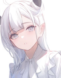  ahoge bad_id bad_twitter_id blue_eyes commentary demon_girl demon_horns female hair_on_horn highres horns long_hair looking_at_viewer nekojira original parted_lips pointy_ears revision shirt sidelocks simple_background solo symbol-only_commentary thea_(nekojira) upper_body white_background white_hair white_shirt 