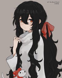  absurdres black_hair blush brown_background creature dated dress expressionless female gregor_(tsurunoka) hair_between_eyes hair_ribbon hand_up highres lead_white_(tsurunoka) long_hair long_sleeves original red_eyes red_ribbon ribbon simple_background solo tsumetai_(tsurunoka) upper_body white_dress 