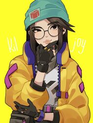  animification beanie belt black_eyes black_gloves character_name female glasses gloves green_hat hand_on_own_chin hat jacket killjoy_(valorant) lips long_hair partially_fingerless_gloves round_eyewear sahata_saba simple_background solo upper_body valorant yellow_background yellow_jacket 