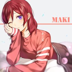  artist_name bad_id bad_pixiv_id bed_sheet character_name chi_zu_crazy female grey_background hair_between_eyes looking_at_viewer love_live! love_live!_school_idol_project lying nishikino_maki on_stomach one_eye_closed purple_eyes red_hair red_shirt shirt short_hair solo swept_bangs under_covers 