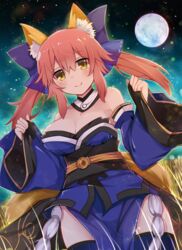  animal_ears blue_thighhighs blush bow breasts cleavage collarbone commentary_request detached_sleeves fate/extra fate_(series) female fox_ears fox_tail full_moon hair_ribbon hairbow highres japanese_clothes koga_rejini large_breasts light_smile looking_at_viewer moon pink_hair ribbon solo tail tamamo_(fate) tamamo_no_mae_(fate/extra) thighhighs yellow_eyes 