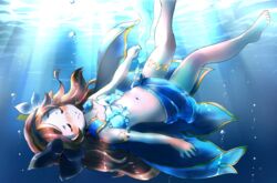  afloat air_bubble barefoot blush breath bubble cape closed_eyes commentary_request female fish freediving granblue_fantasy holding_breath long_hair mochizuki_usagi ocean sara_(granblue_fantasy) solo swimming swimsuit underwater 