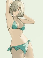  armpits bikini blue_eyes breasts chakoru commentary_request female green_bikini grey_background grey_hair hair_over_one_eye hamakaze_(kancolle) highres kantai_collection medium_breasts navel short_hair side-tie_bikini_bottom simple_background solo swimsuit 