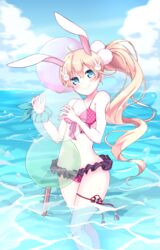  animal_ears animal_print bikini blonde_hair blue_eyes blush closed_mouth commentary_request day female frilled_bikini frills front-tie_bikini_top front-tie_top hair_ornament highres long_hair looking_at_viewer misora_deco ocean outdoors rabbit_ears rabbit_hair_ornament rabbit_print shironeko_project side_ponytail sky smile solo swimsuit tsukimi_(shironeko_project) very_long_hair wading water 