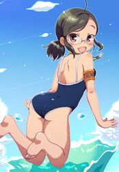  armband ass barefoot black_eyes black_hair blue_one-piece_swimsuit blue_sky cloud commentary_request competition_school_swimsuit day female from_behind glasses gradient_background hatomugi_(mamotan) highres idolmaster idolmaster_cinderella_girls looking_at_viewer looking_back low_twintails one-piece_swimsuit open_mouth saejima_kiyomi school_swimsuit short_hair sky solo swimsuit twintails whistle wrists_extended 