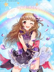  ;d artist_name blush bow brown_hair commentary_request eighth_note female fingerless_gloves gloves highres idolmaster idolmaster_cinderella_girls idolmaster_cinderella_girls_starlight_stage kamiya_nao long_hair looking_at_viewer musical_note one_eye_closed open_mouth petals rainbow red_eyes seozo signature smile solo star_(symbol) thick_eyebrows twitter_username umbrella 