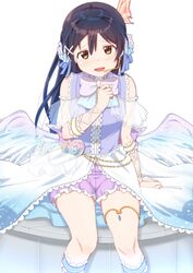  angel angel_wings arm_support arm_up bare_shoulders blue_hair blush butterfly_hair_ornament commentary_request dress feathered_wings female flower hair_between_eyes hair_flower hair_ornament hairclip long_hair looking_at_viewer love_live! love_live!_school_idol_festival love_live!_school_idol_project microphone open_mouth shorts simple_background sitting skull573 sleeveless sleeveless_dress smile solo sonoda_umi white_background white_wings wings x_hair_ornament yellow_eyes 