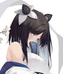  bad_id bad_twitter_id bare_shoulders black_hair blue_eyes breasts cone_hair_bun covering_own_mouth eyes_visible_through_hair facial_mark female flower forehead_mark grimlight hair_bun hair_over_one_eye hand_fan highres large_breasts light_blush looking_at_viewer medium_hair multicolored_hair otohime_(grimlight) portrait simple_background slit_pupils solo soya_(torga) two-tone_hair white_hair 